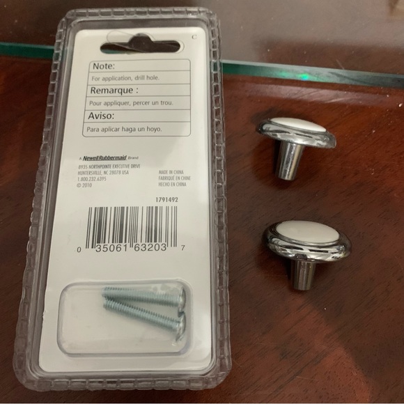 Set of 4 Allison Drawer Pulls - Picture 2 of 3